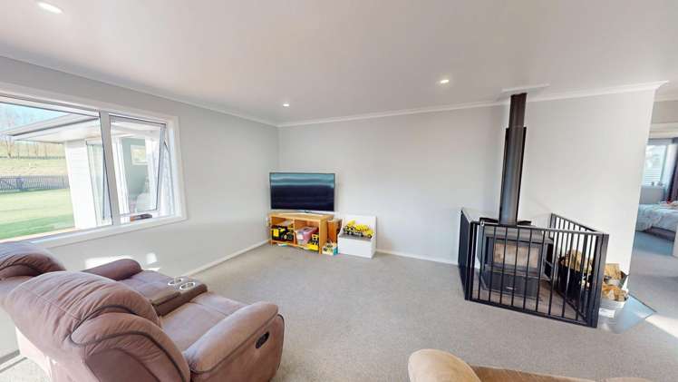 82 Willoughby Street Halcombe_4