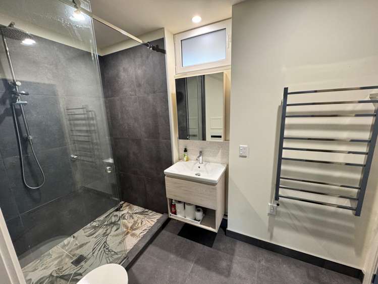 1B/33 Kaiwharawhara Road Kaiwharawhara_12
