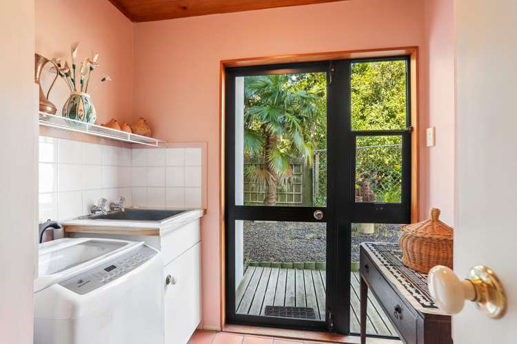 1 Havelle Avenue Titirangi_10