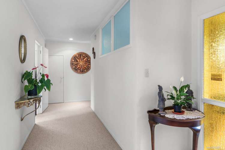 15 Wairata Place Te Atatu South_4