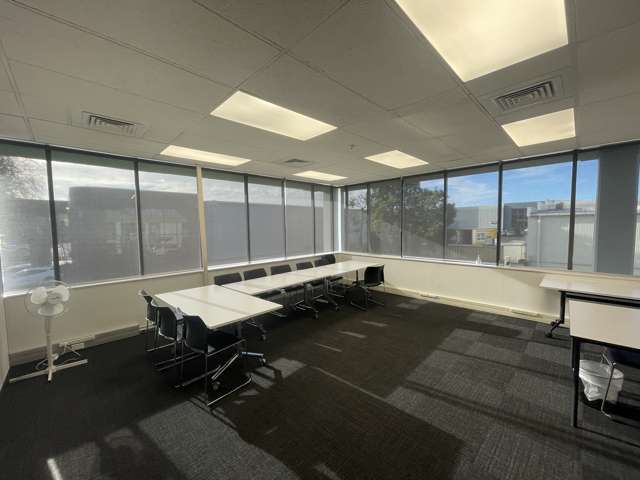 60 Hugo Johnston Drive Penrose_2