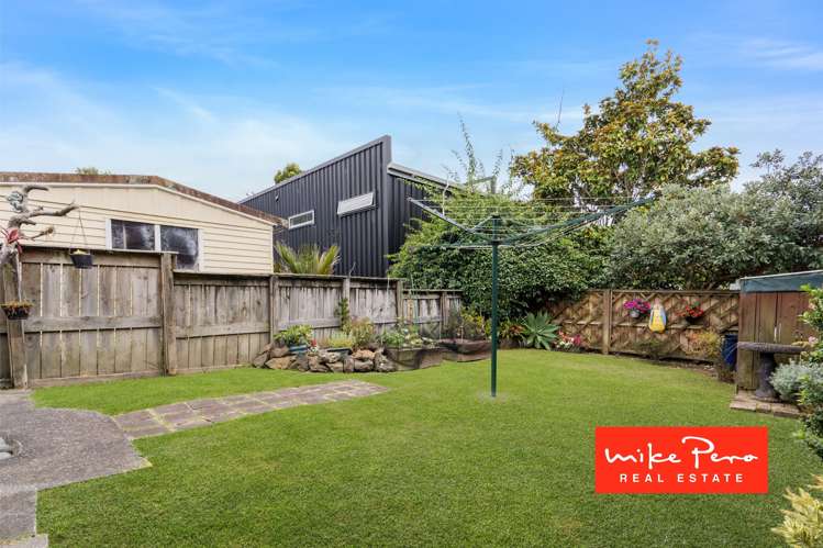 2/41 Mason Street New Lynn_13