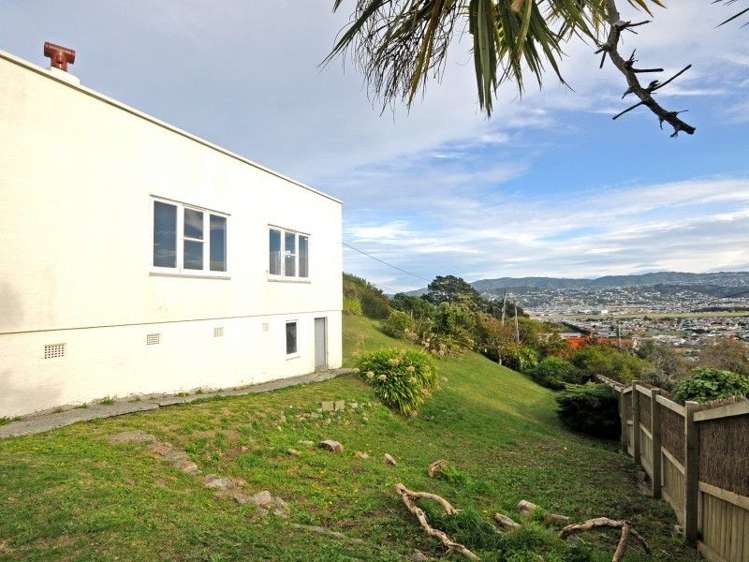 61 Beacon Hill Road Strathmore Park_17