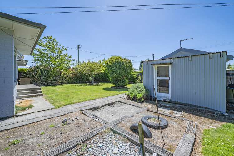 5669 West Coast Road Springfield_23