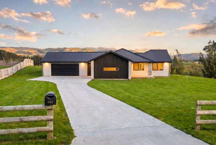 132 Kingsdale Park Drive_0