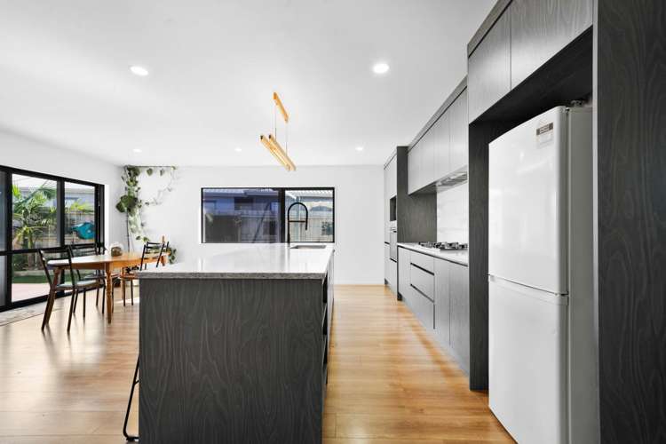 15 Opouatu Avenue Glenbrook_3