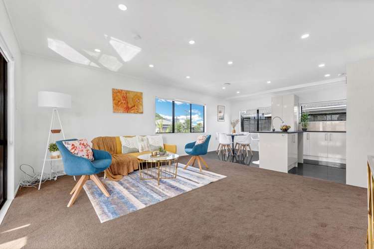 2/73 Russell Road Manurewa_6