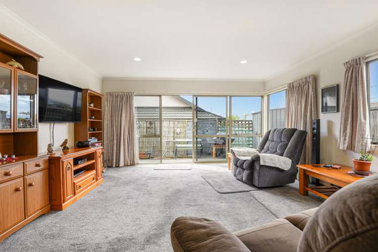 18/285 Vaughan Road Owhata_7