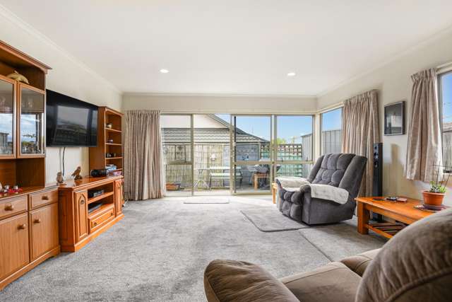 18/285 Vaughan Road Owhata_2