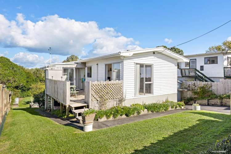 1271 Whangaparaoa Road_0