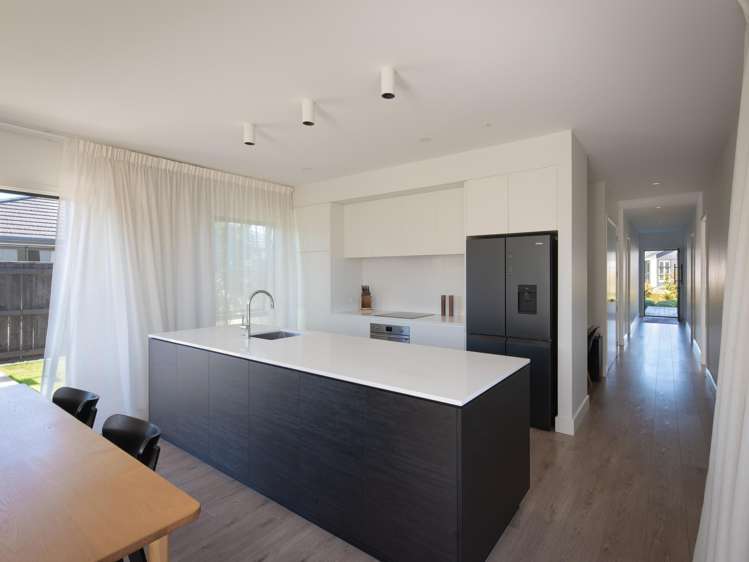 8 Upton Lane Richmond_3