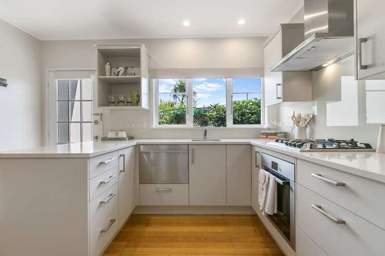 23a Seaview Avenue Te Puru_5