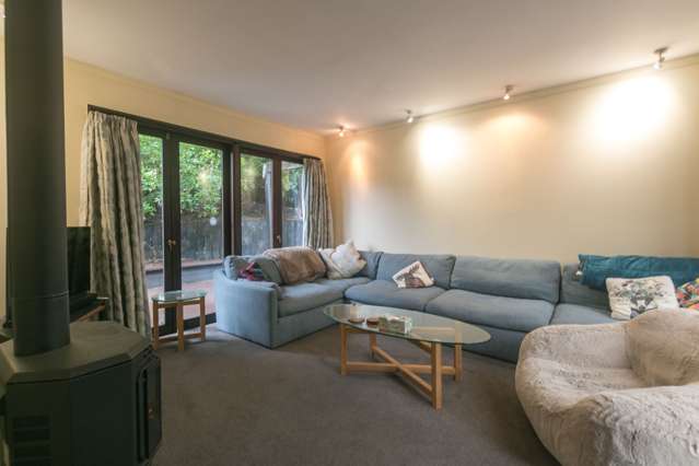 103 Roseberry Avenue 10868_3