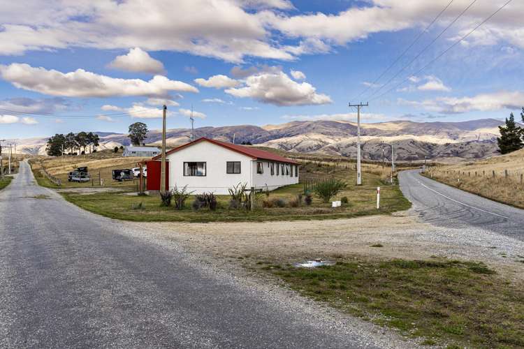 1186 Ardgour Road Tarras_3