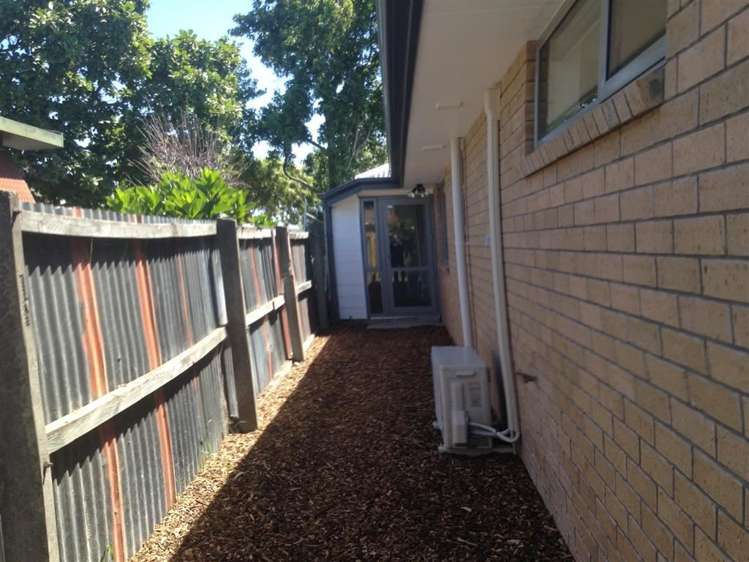 40d Russley Road Russley_19