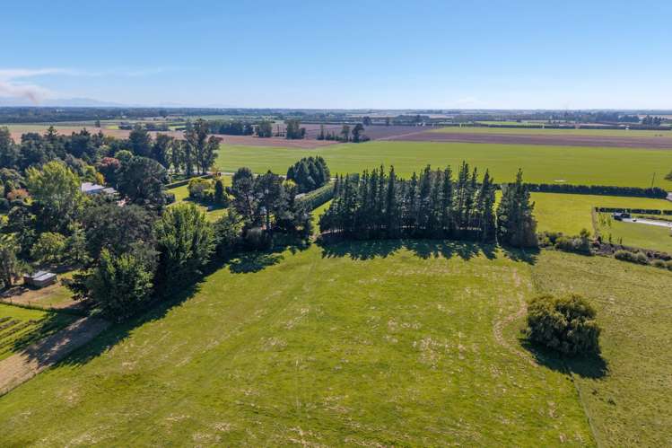 238 Beach Road East Elgin_24