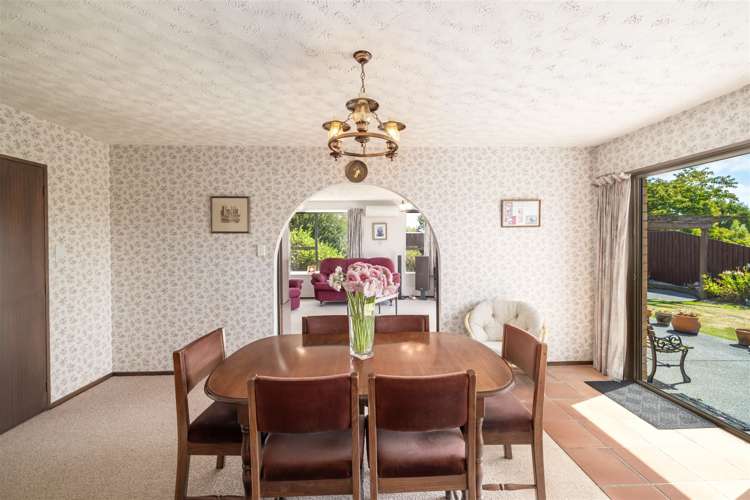 34 Karnak Crescent Russley_2