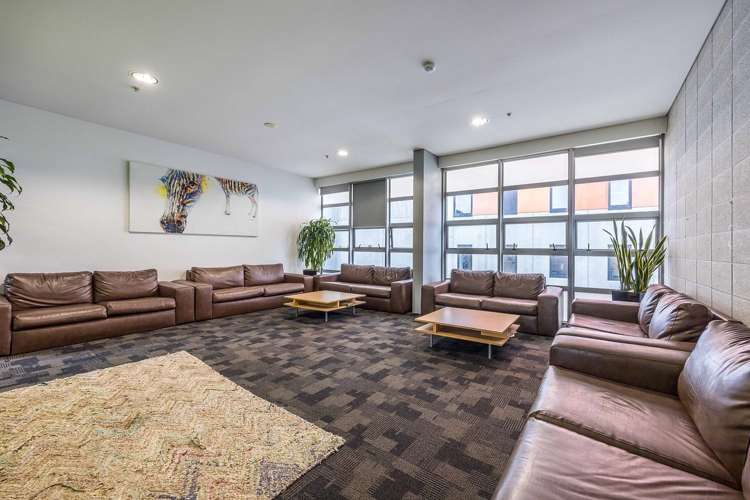 519/133 Beach Road Auckland Central_12