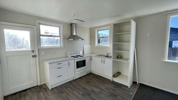 8A Karaka Street 1200_2