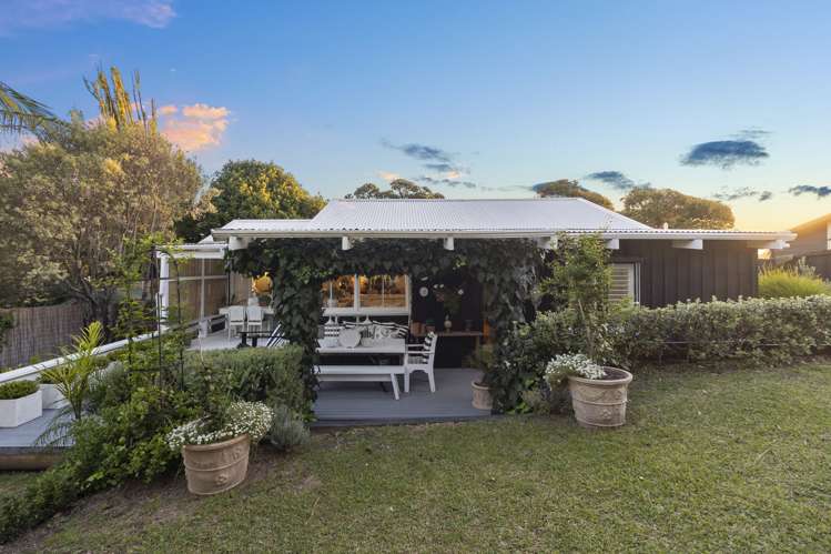 31 Alison Road Surfdale_31