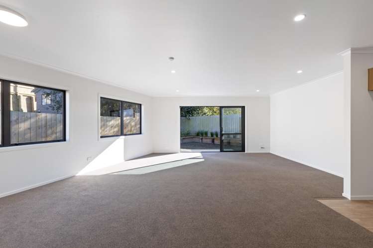 1-2/23 Aileen Place Nawton_10