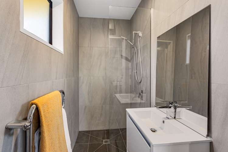 2/93 Beckford Road Opawa_7