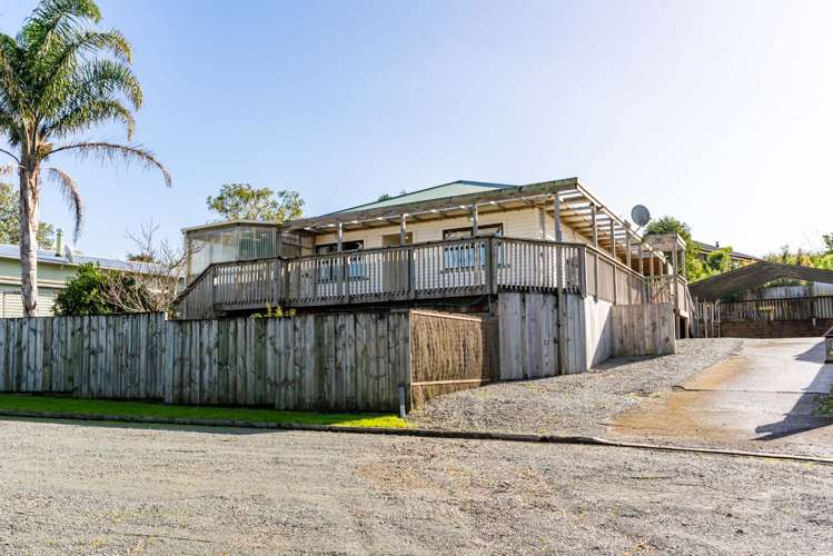 8 Montaine Place Maungaturoto_33