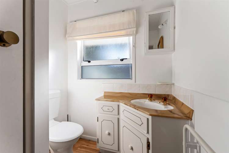 28 Success Court Omaha_22