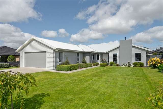 231m2 Home,1039m2 Section, Sunshine & Space