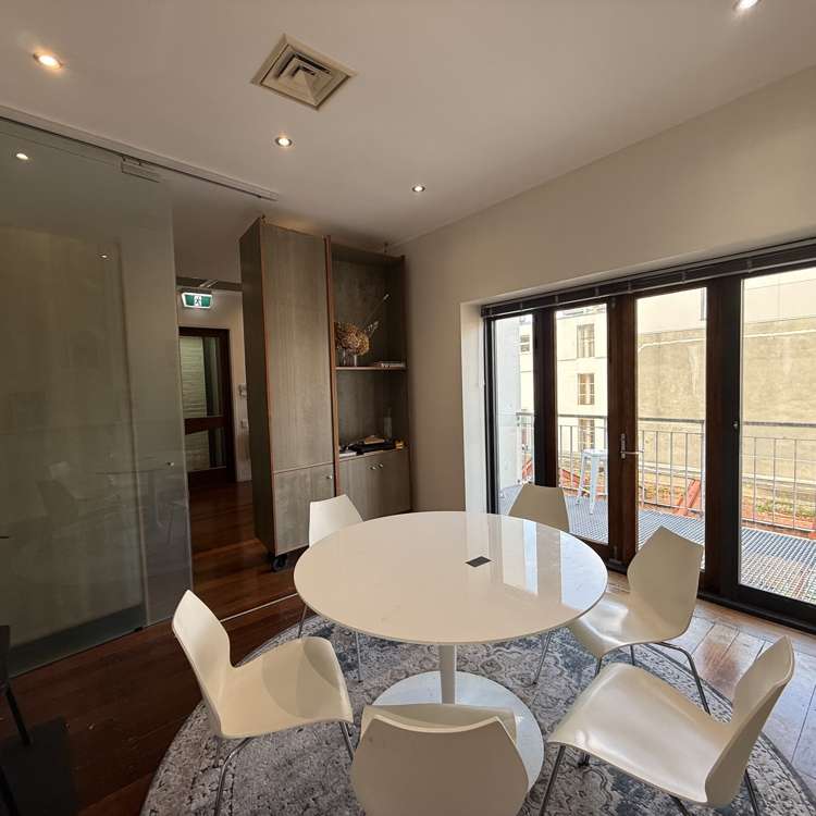 L2/9 Tory Street Te Aro_10
