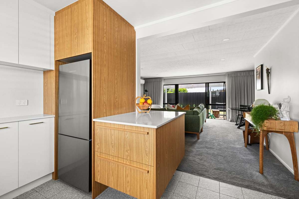 404 Riverslea Road North_1