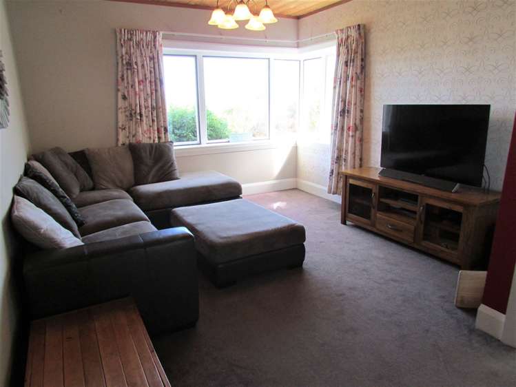 11 Ashmore Avenue Cobden_26