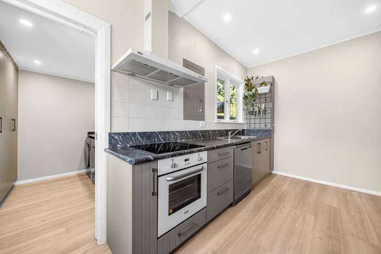 53 Park Road Carterton_18