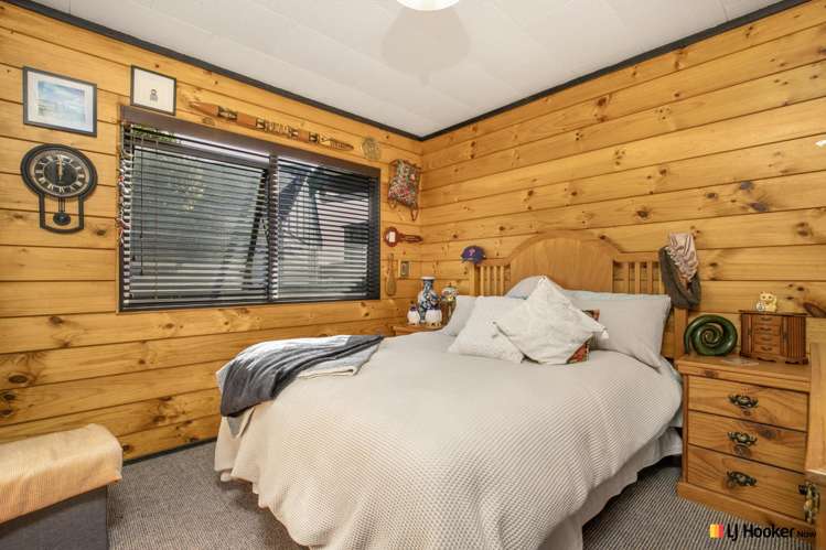 5 Hadley Wood Drive Wattle Downs_10