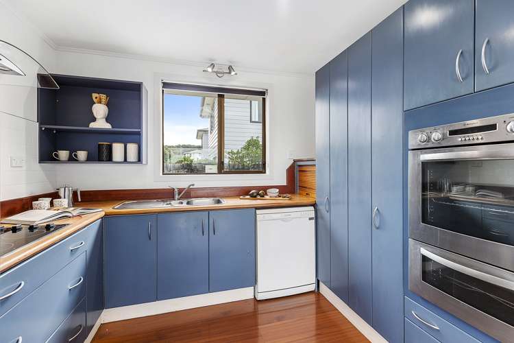 31 Hiwi Crescent Titahi Bay_14