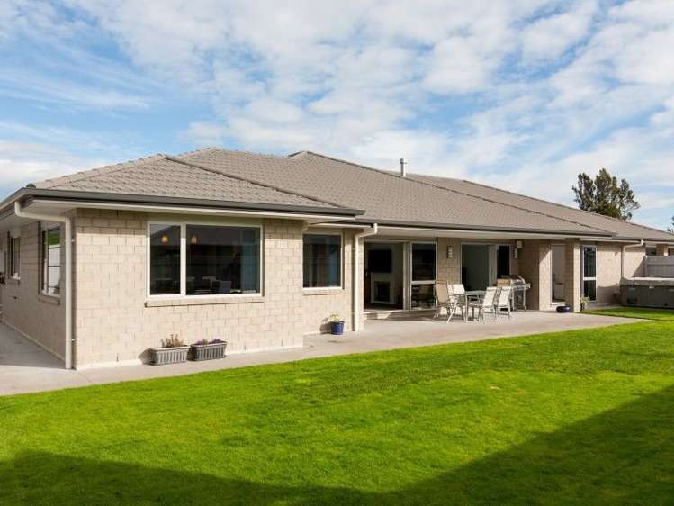 2 Margaret Alice Close Whalers Gate_24