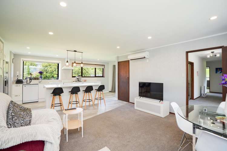 132 Grant Road Otatara_12