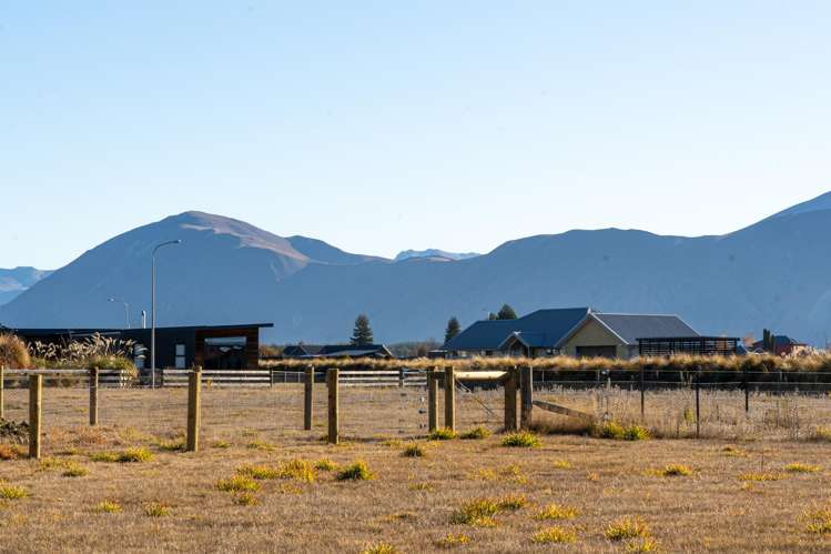 13 Tussock Crescent_0