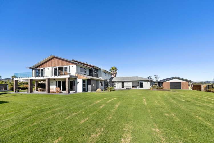 153 Waitoetoe Road Urenui_38