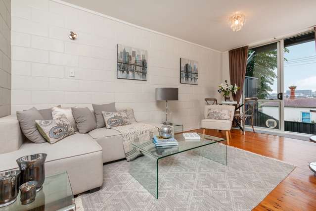 2/90 Crummer Road Grey Lynn_1