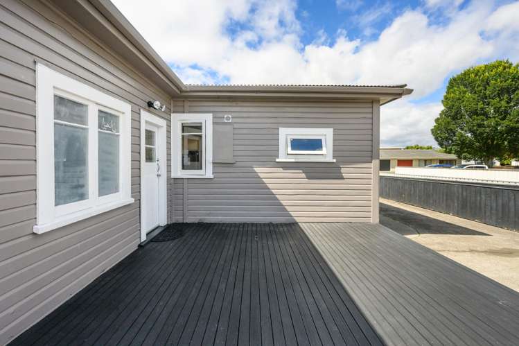 351 Tremaine Avenue Takaro_11