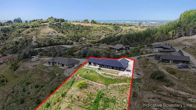 Luxury Lifestyle on Pineview Way!