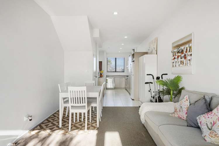 24/22 Northcross Drive_5