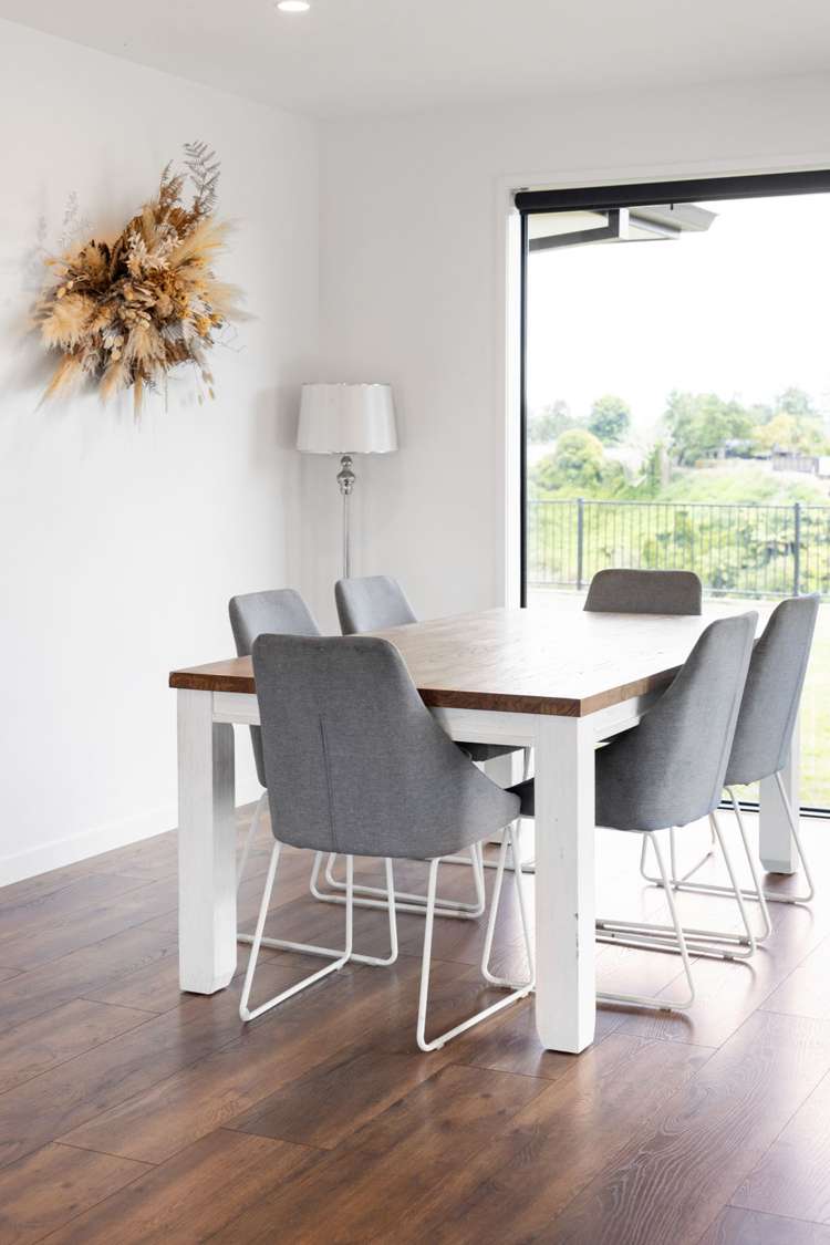 7 Hyatt Close Leamington_32