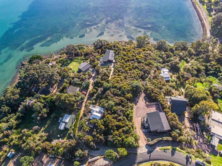 70 The Esplanade Oneroa_8