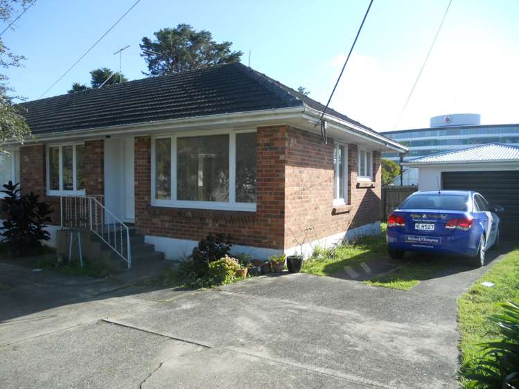 1/58a Taharoto Road Takapuna_6