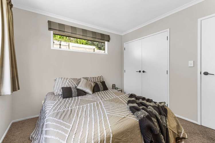 23 York Crescent Westown_16