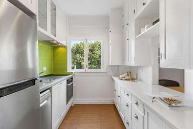 5/28 St Georges Bay Road_3