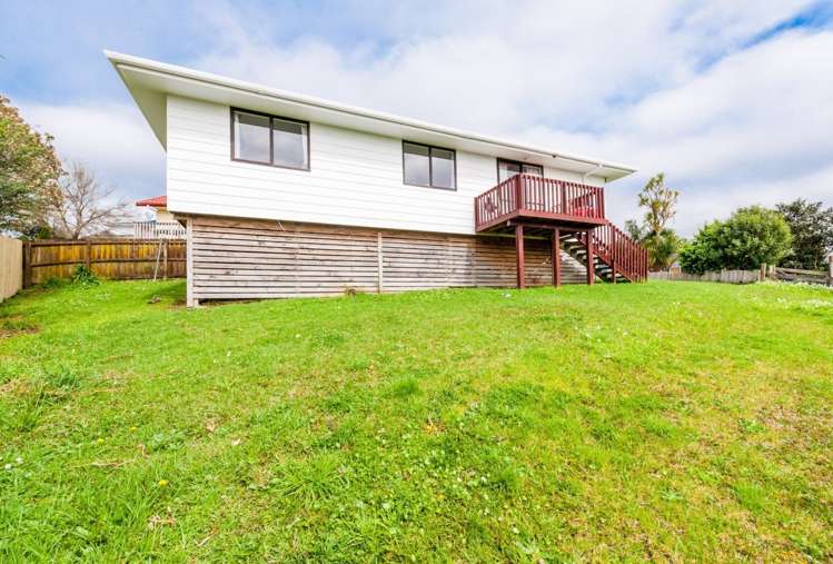 2/112 Solar Road Glen Eden_14