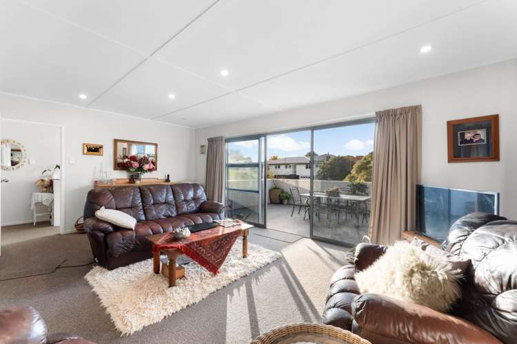 63 Kirby Street Glendene_11